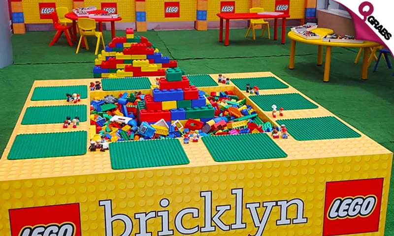 Drop & Shop LEGO Play Area!